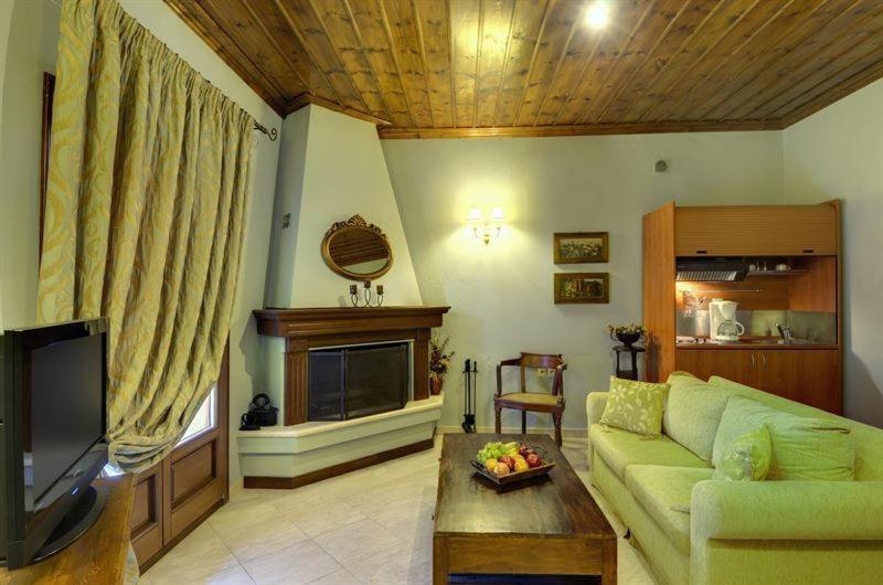 Iatrou Guesthouse Portaria  Phòng bức ảnh